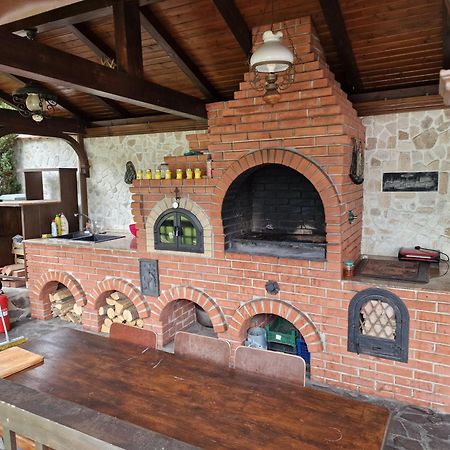 Отель Casa Andrei Оршова Экстерьер фото
