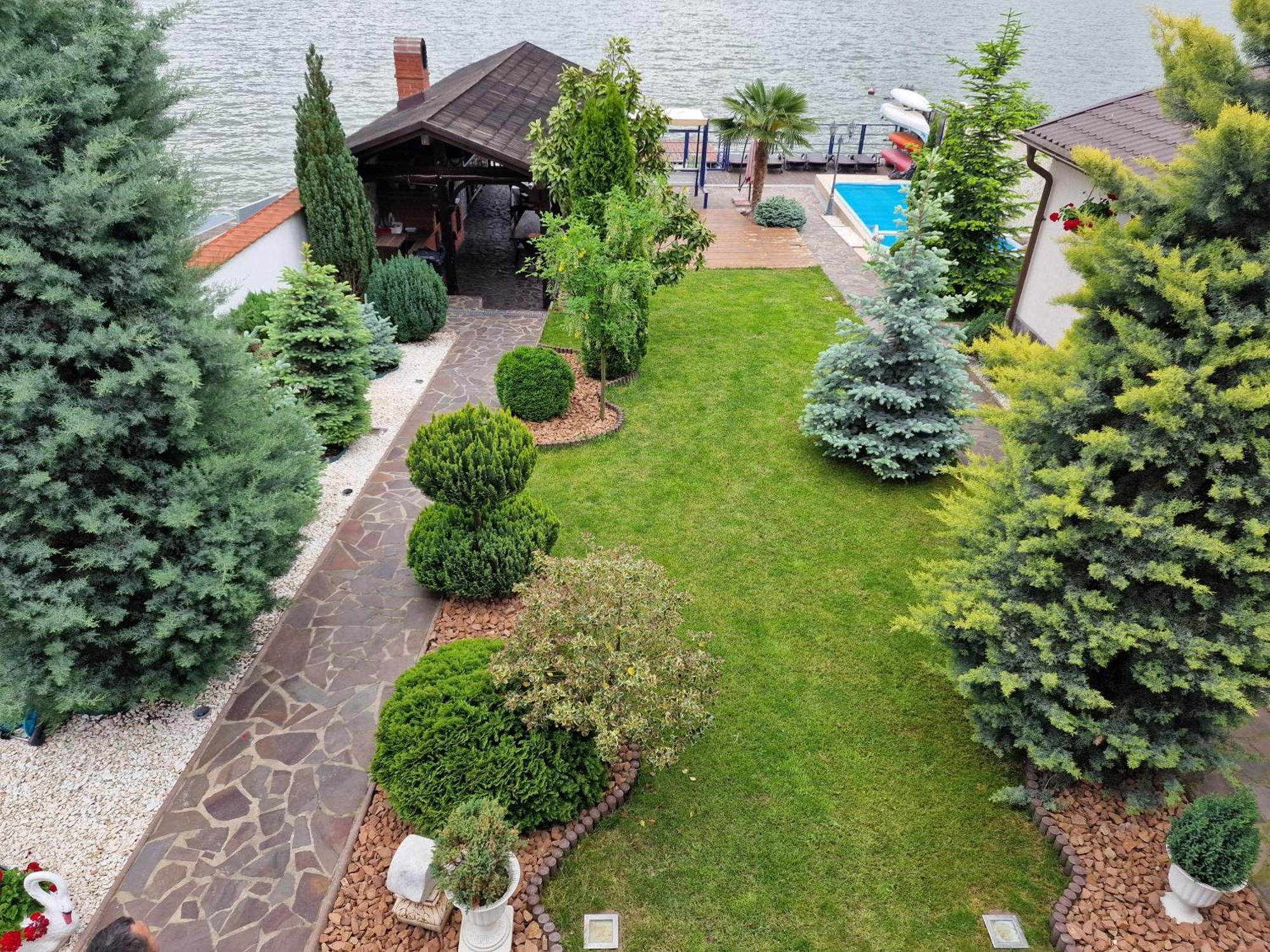 Отель Casa Andrei Оршова Экстерьер фото