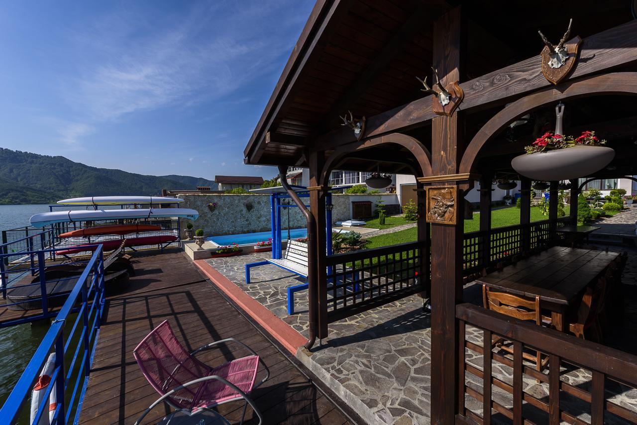 Отель Casa Andrei Оршова Экстерьер фото