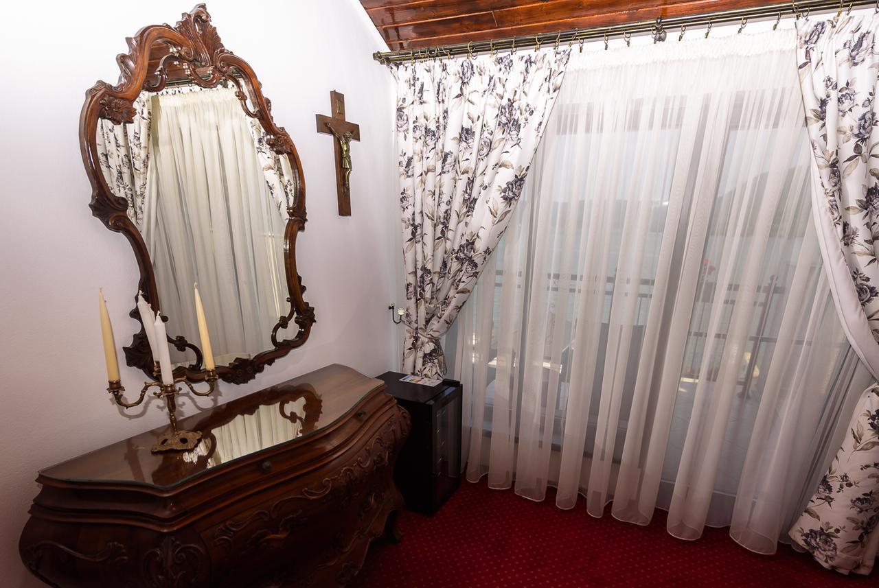 Отель Casa Andrei Оршова Экстерьер фото