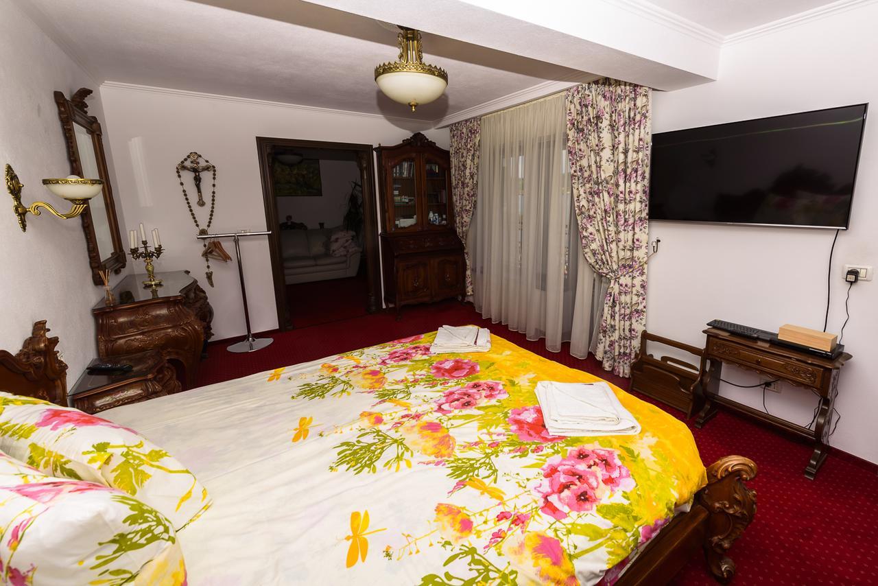 Отель Casa Andrei Оршова Экстерьер фото