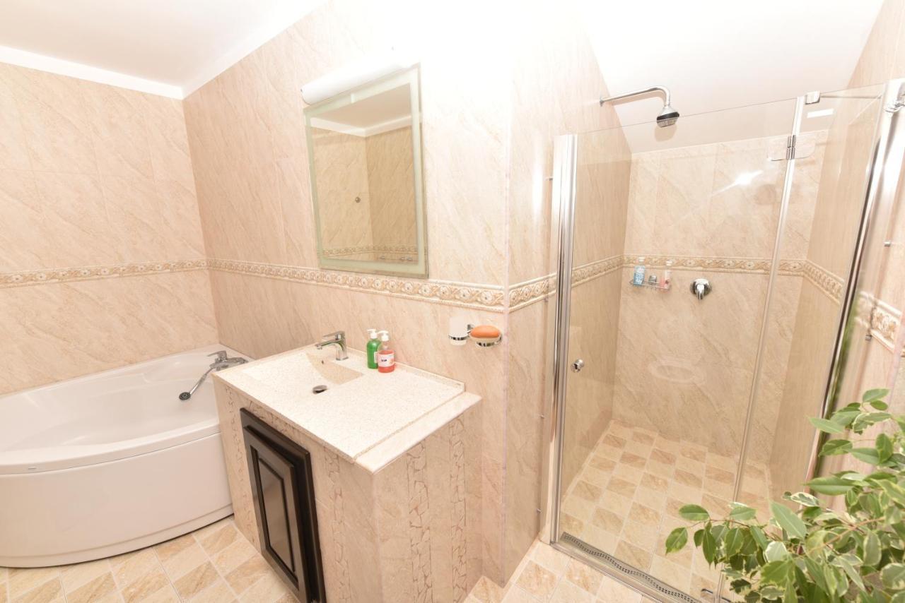 Отель Casa Andrei Оршова Экстерьер фото